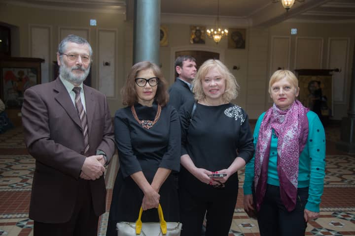 Подпись к фото